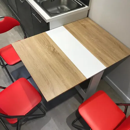 Petit T2 Hypercentre Avec Terrasse Privée - 006 * Ruan