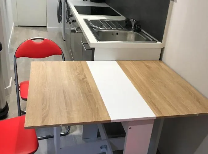 Apartment Petit T2 Hypercentre Avec Terrasse Privee - 006