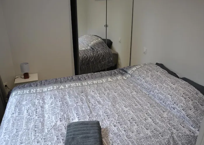 Petit T2 Hypercentre Avec Terrasse Privee - 006 * Rouen